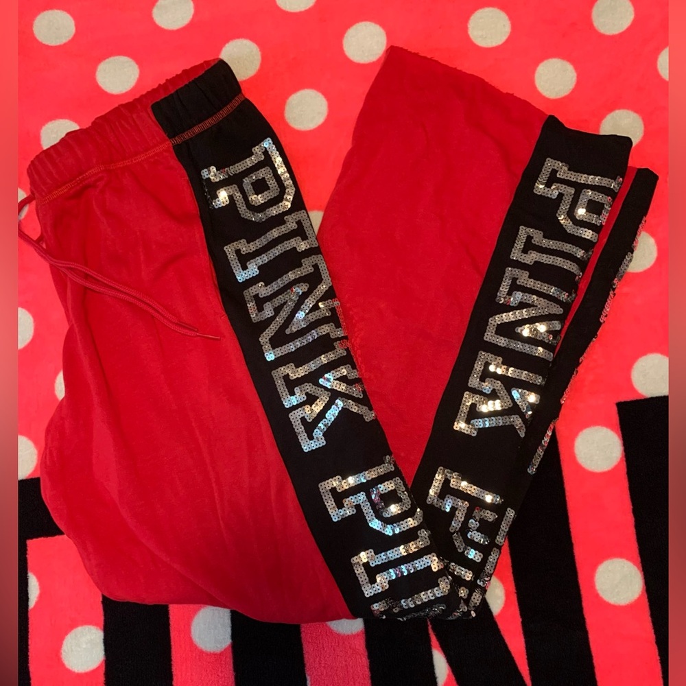 VS PINK NWOT Red/Sequin Boyfriend Pants Sz Medium